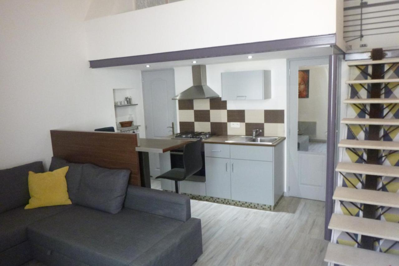 Studio Lourmarin Centre Appartamento Esterno foto